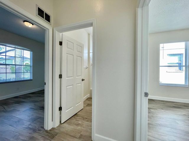 18417 MEADOW BLOSSOM LANE, Tampa, FL 33647
