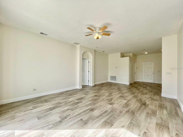 18417 MEADOW BLOSSOM LANE, Tampa, FL 33647