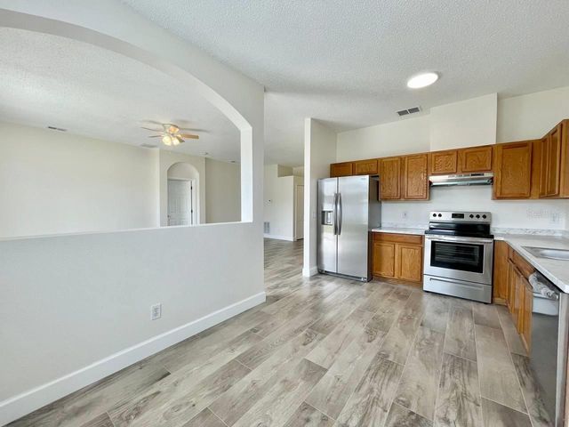 18417 MEADOW BLOSSOM LANE, Tampa, FL 33647