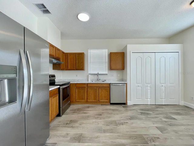 18417 MEADOW BLOSSOM LANE, Tampa, FL 33647