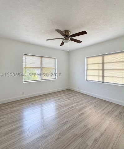 7712 Byron Ave 3, Miami Beach, FL 33141