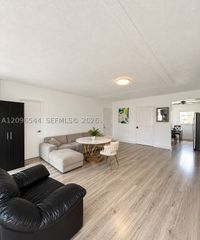 7712 Byron Ave 3, Miami Beach, FL 33141