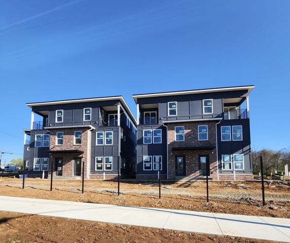 107 Queen Ave, Nashville, TN 37207