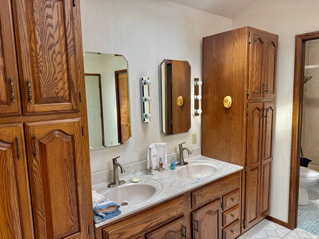 5569 S Fairfax Road, Bloomington, IN 47401