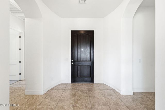 19407 W SELDON Lane, Waddell, AZ 85355