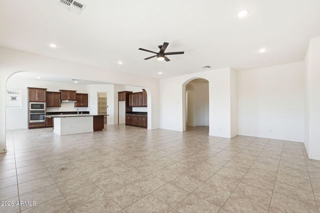 19407 W SELDON Lane, Waddell, AZ 85355