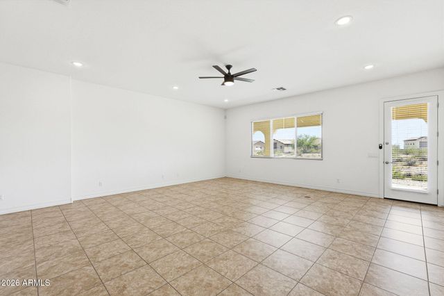 19407 W SELDON Lane, Waddell, AZ 85355