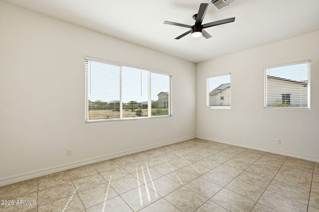 19407 W SELDON Lane, Waddell, AZ 85355