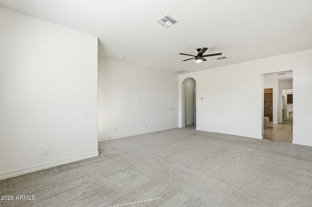 19407 W SELDON Lane, Waddell, AZ 85355