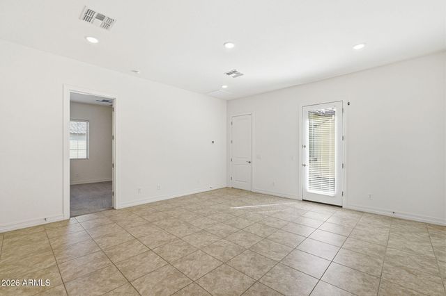 19407 W SELDON Lane, Waddell, AZ 85355