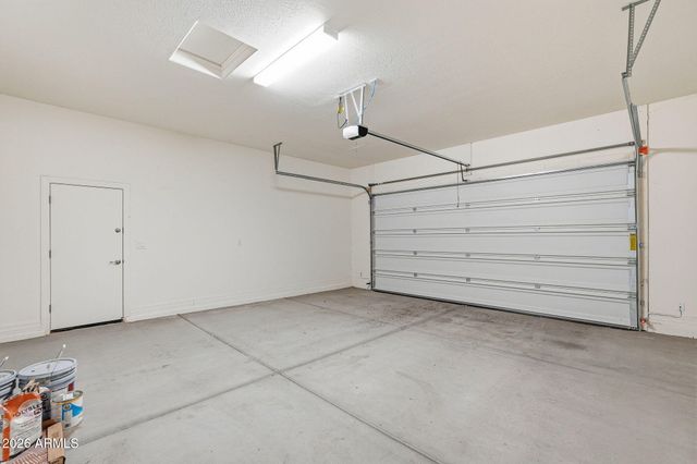 19407 W SELDON Lane, Waddell, AZ 85355