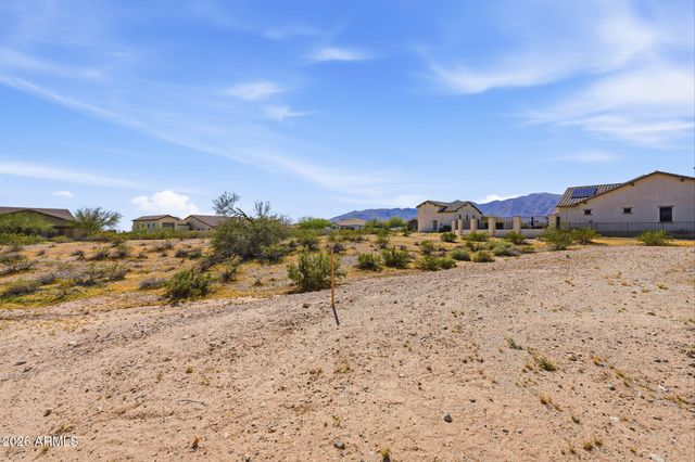 19407 W SELDON Lane, Waddell, AZ 85355