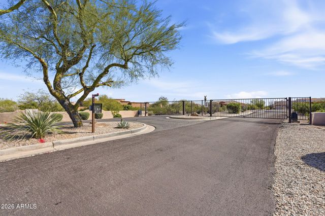 19407 W SELDON Lane, Waddell, AZ 85355