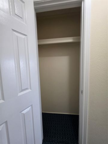 6102 Seawall Boulevard 306, Galveston, TX 77551