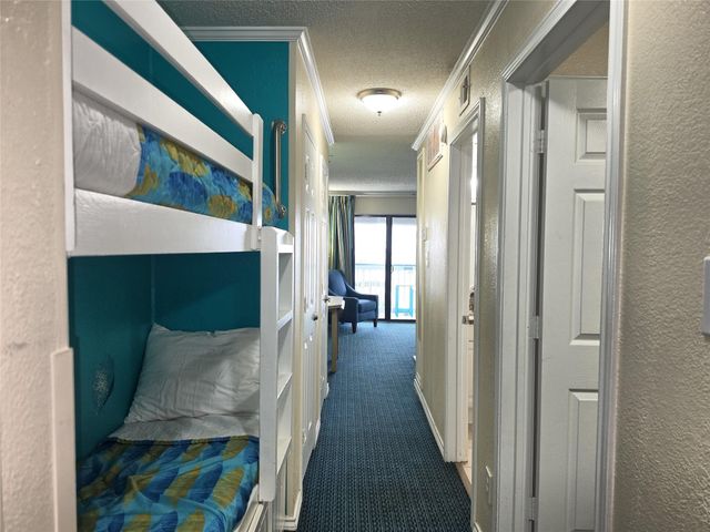 6102 Seawall Boulevard 306, Galveston, TX 77551