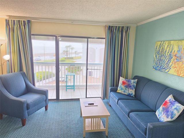 6102 Seawall Boulevard 306, Galveston, TX 77551
