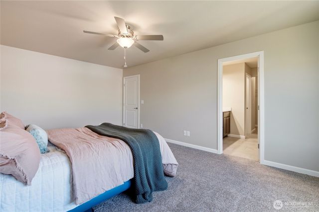 519 Bondgard Avenue E, Enumclaw, WA 98022