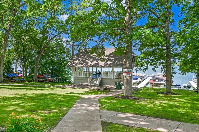 1228 Valley ROAD, Twin Lakes, WI 53181
