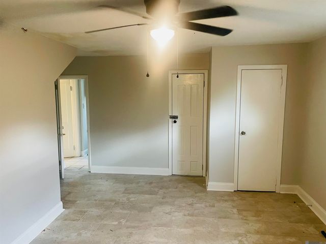 4092 Convention, Baton Rouge, LA 70806