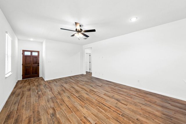279 Rieber RD, Kyle, TX 78640