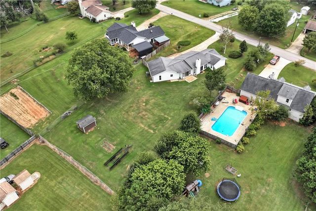 5640 Raintree Trce, Oakwood, GA 30566