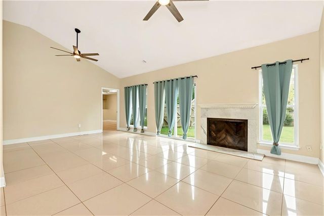 5640 Raintree Trce, Oakwood, GA 30566