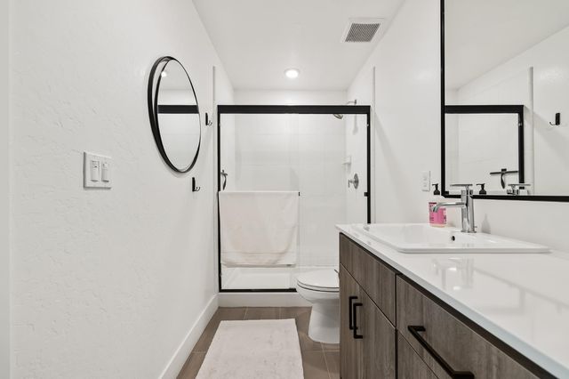 464 W Balsam Lane, Clovis, CA 93611
