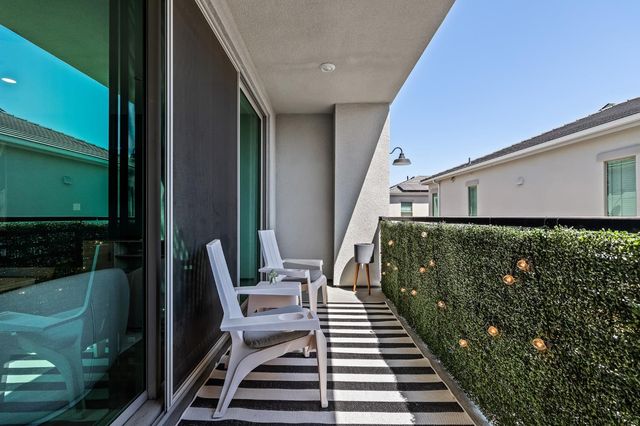 464 W Balsam Lane, Clovis, CA 93611