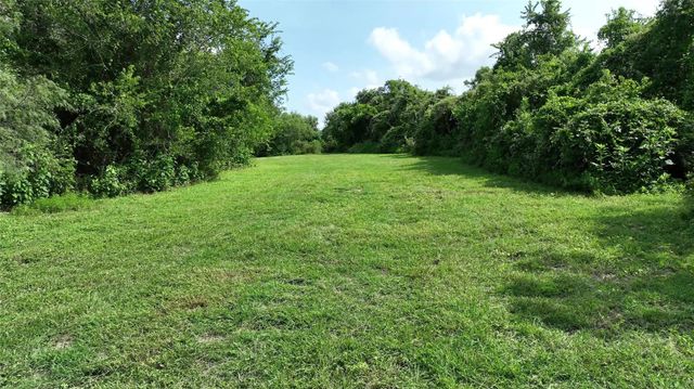 1359 County Road 208, Weimar, TX 78962