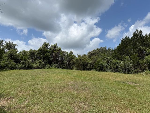 1359 County Road 208, Weimar, TX 78962