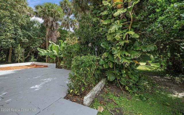 2329 Saint Andrews Circle, Melbourne, FL 32901