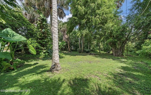 2329 Saint Andrews Circle, Melbourne, FL 32901