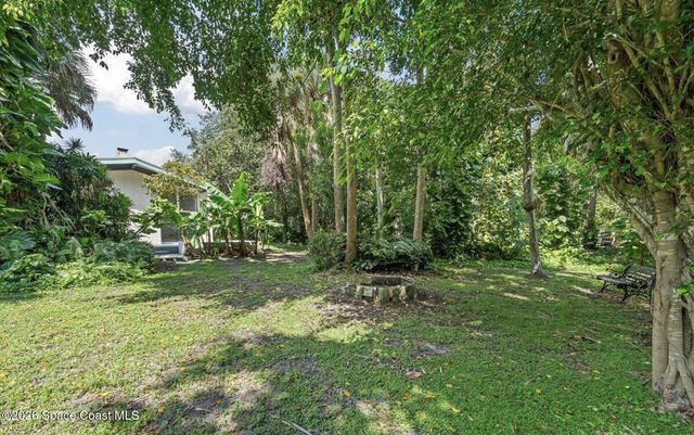 2329 Saint Andrews Circle, Melbourne, FL 32901