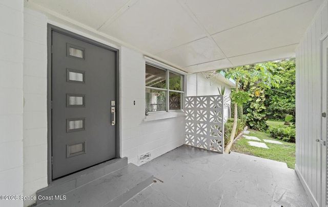 2329 Saint Andrews Circle, Melbourne, FL 32901