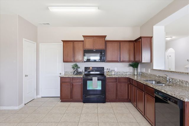 6352 White Jade Drive, Fort Worth, TX 76179