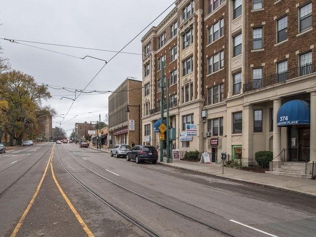 374 Chestnut Hill Ave 54, Boston, MA 02135