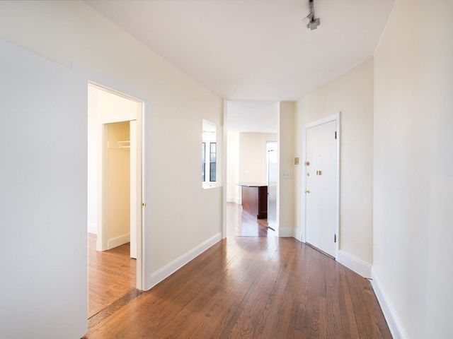 374 Chestnut Hill Ave 54, Boston, MA 02135