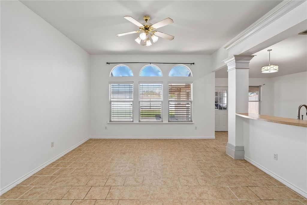 6718 Riding Wind Dr, Corpus Christi, TX 78414 — photo 2