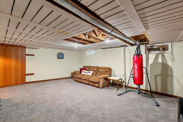 2945 Cottonwood COURT, Brookfield, WI 53005