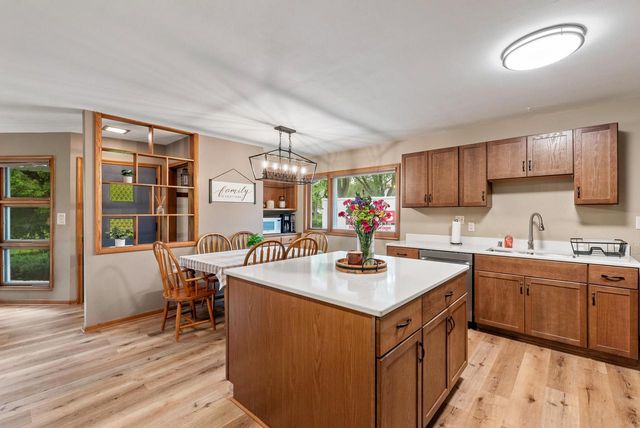 2945 Cottonwood COURT, Brookfield, WI 53005