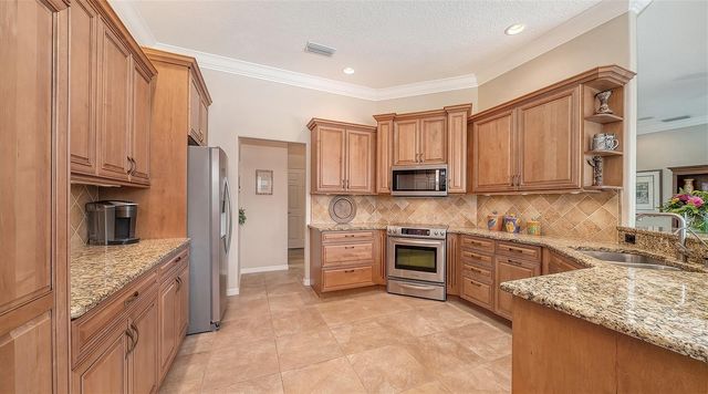 364 SWALLOW CIRCLE, Venice, FL 34285