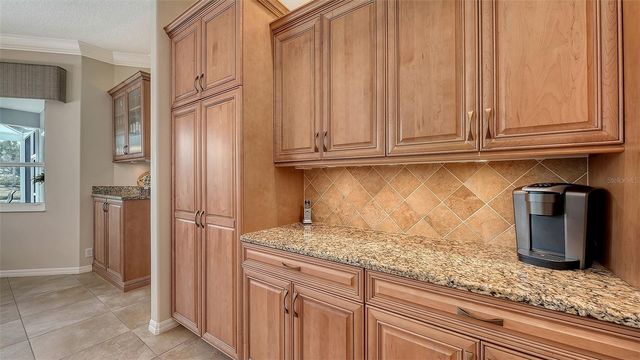 364 SWALLOW CIRCLE, Venice, FL 34285