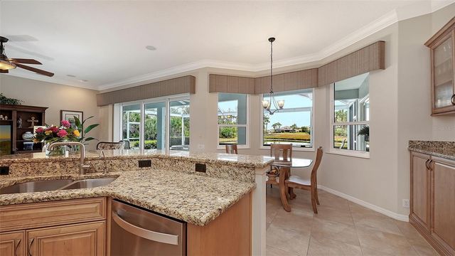 364 SWALLOW CIRCLE, Venice, FL 34285
