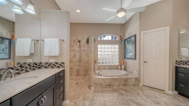 364 SWALLOW CIRCLE, Venice, FL 34285