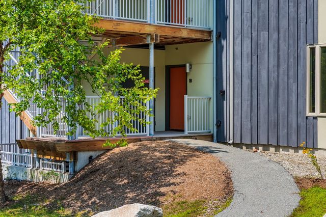 11 Gile Dr Unit 1B, Hanover, NH 03755