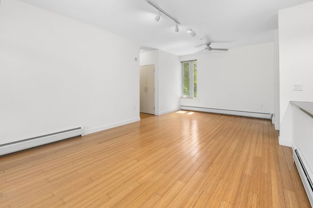 11 Gile Dr Unit 1B, Hanover, NH 03755