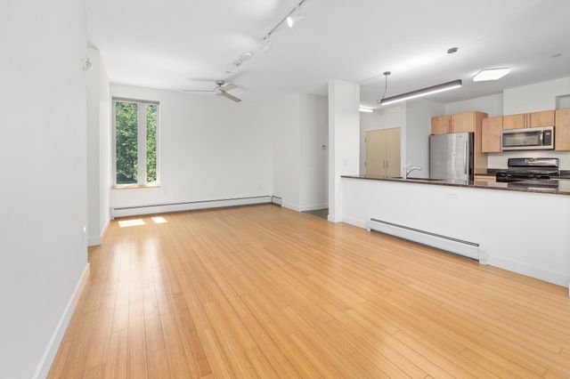 11 Gile Dr Unit 1B, Hanover, NH 03755