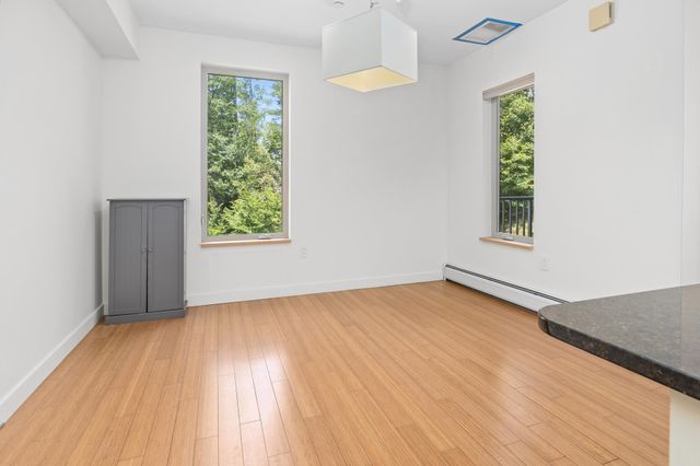 11 Gile Dr Unit 1B, Hanover, NH 03755