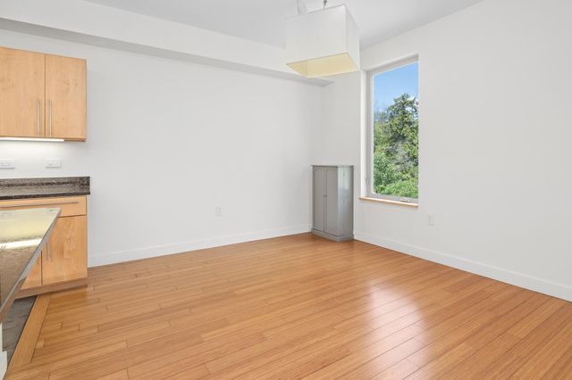 11 Gile Dr Unit 1B, Hanover, NH 03755