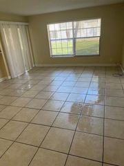 4240 NW 21st St 143, Lauderhill, FL 33313